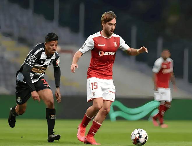 美高梅官网首页-向着炮火前进下架原因